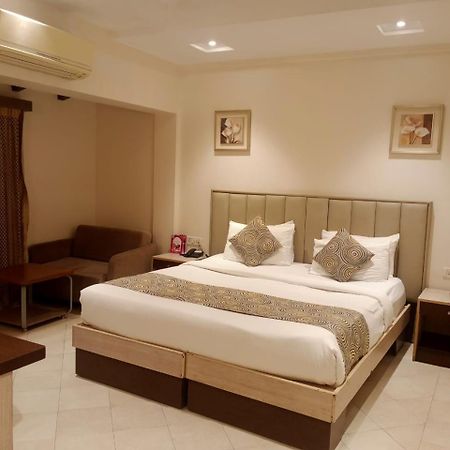Meritas Crystal Resort Lonavala Eksteriør billede