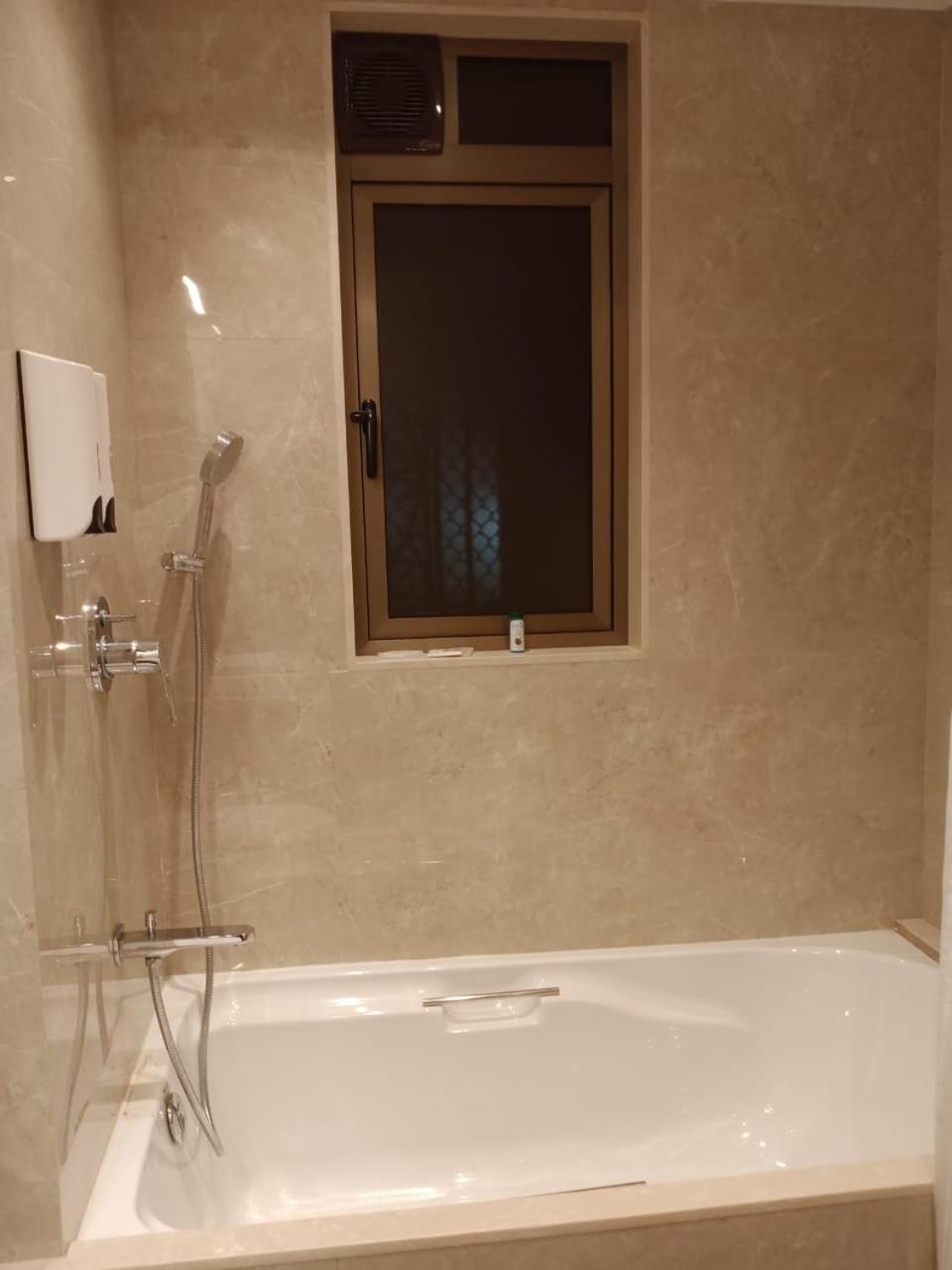 Meritas Crystal Resort Lonavala Eksteriør billede